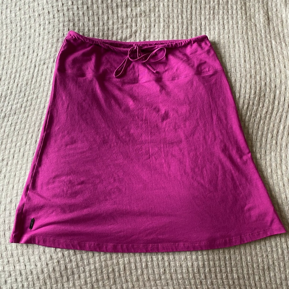 Lolë Jersey Skirt Purple - Medium EUC
